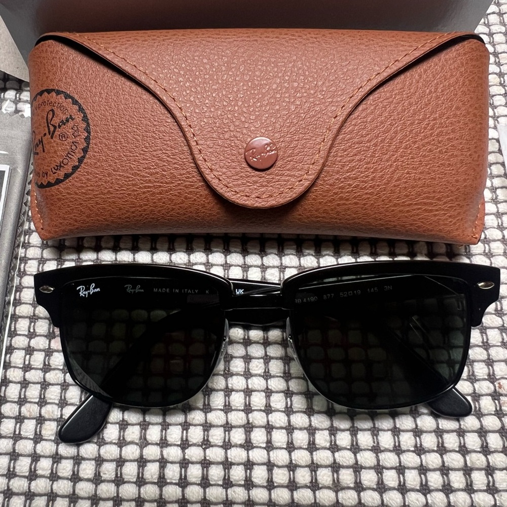 NWT Men Ray-Ban sunglasses style RB4190